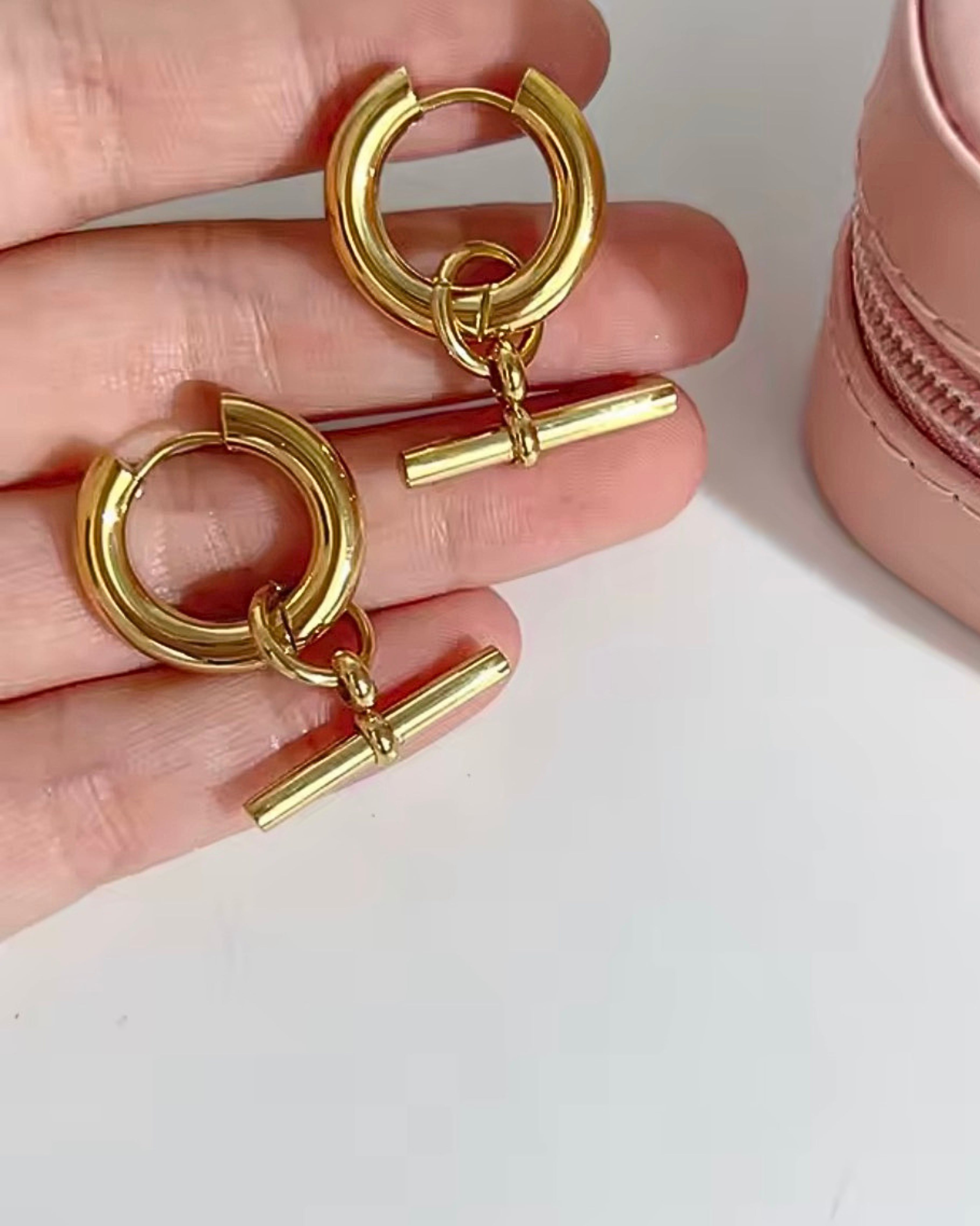 The T-Bar Earrings